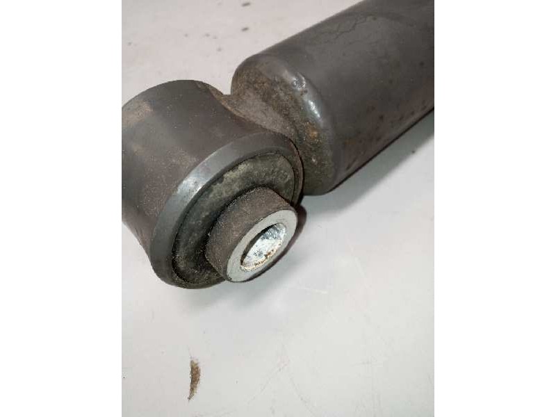 Recambio de amortiguador delantero para renault serie t 12.8 diesel referencia OEM IAM 7421227743 721227743 471700007853