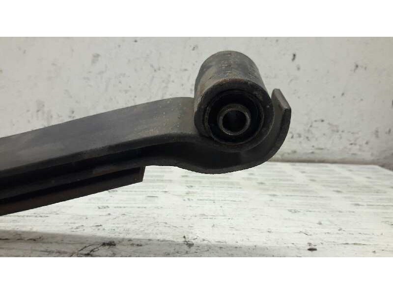 Recambio de ballesta trasera para nissan trade 100 caja cerrada, techo elevado referencia OEM IAM  PARABOLICA PARTE IZQUIERDA