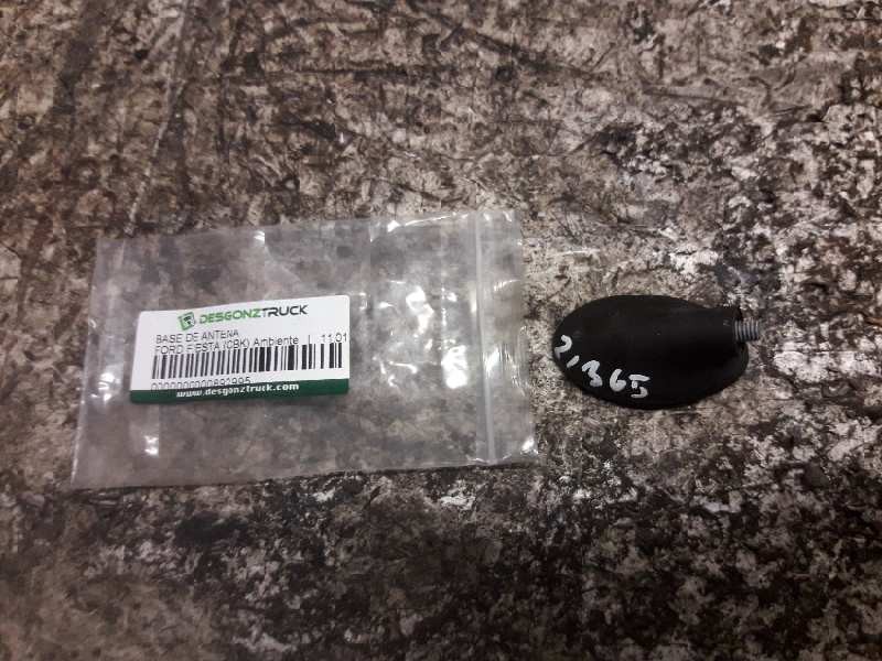 Recambio de base de antena para ford fiesta (cbk) ambiente referencia OEM IAM   