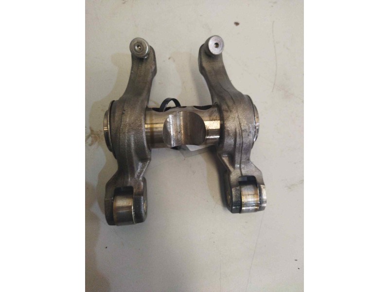 Recambio de balancin para man tgx 18.xxx fg / 4x2 bl xl referencia OEM IAM 51042016195 51042016196 51042035065