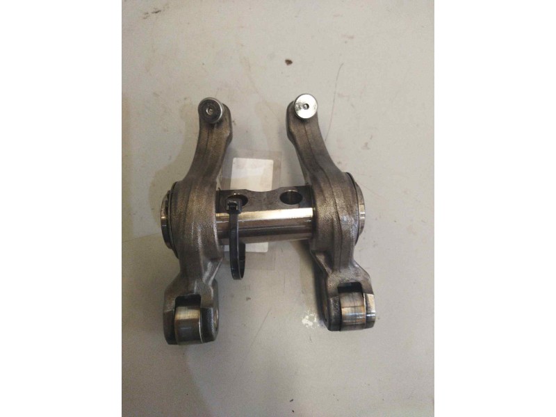 Recambio de balancin para man tgx 18.xxx fg / 4x2 bl xl referencia OEM IAM 51042016195 51042016196 51042035065