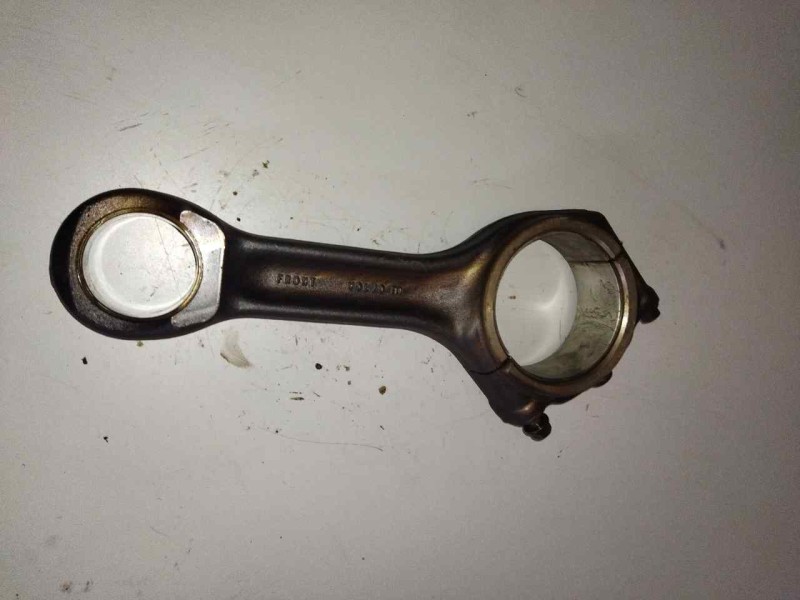 Recambio de biela para volvo fh xxx fg 4x2 low corto referencia OEM IAM 20876840 20562853 