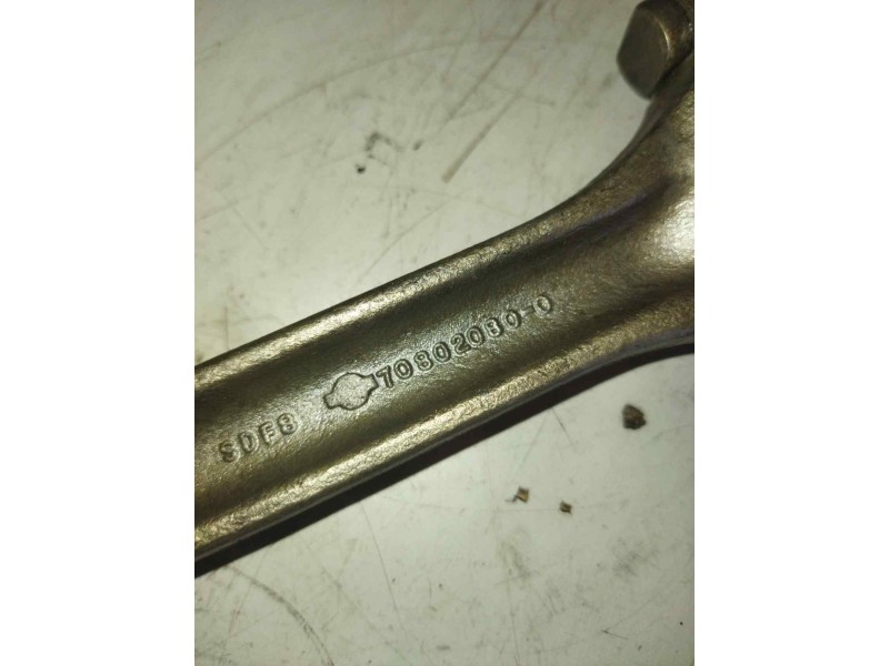 Recambio de biela para nissan trucks l35.09 ... referencia OEM IAM 70802080-0  