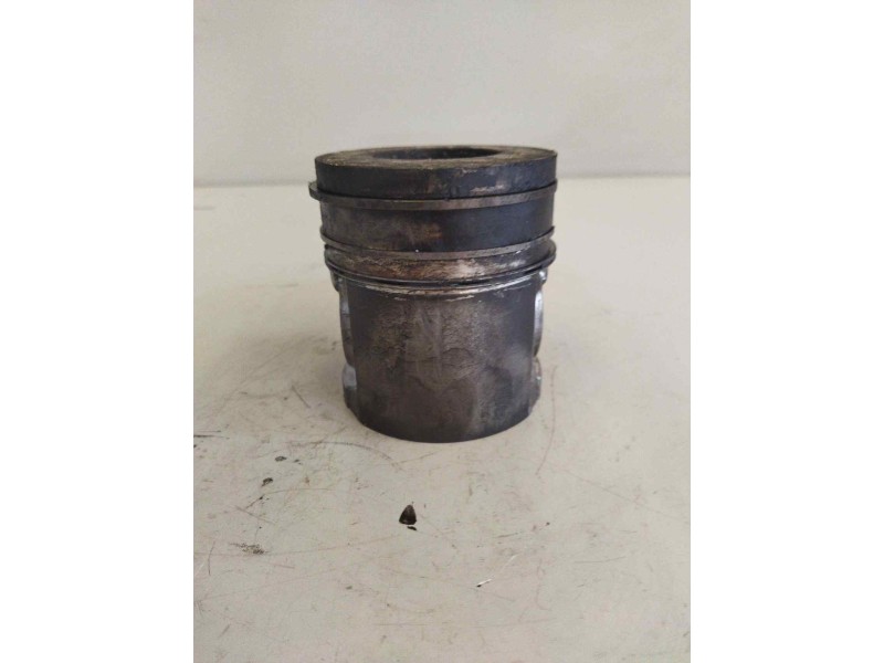 Recambio de biela para nissan trucks l35.09 ... referencia OEM IAM 70802080-0  