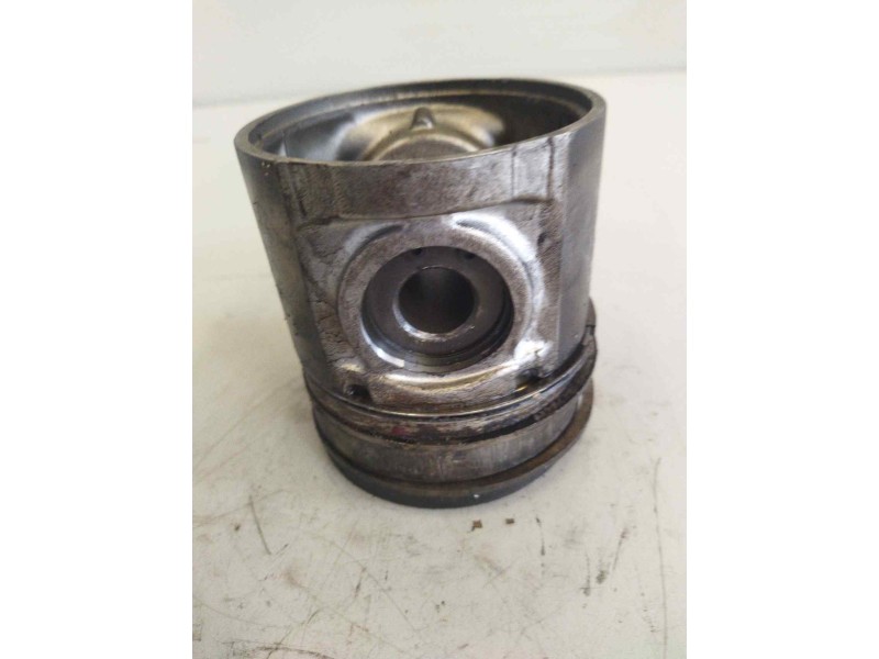 Recambio de biela para nissan trucks l35.09 ... referencia OEM IAM 70802080-0  