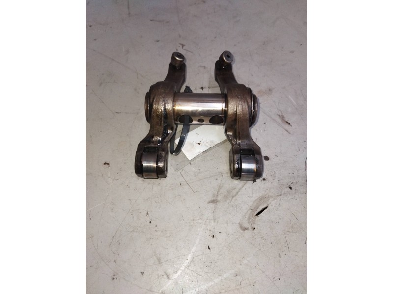 Recambio de balancin para man tgx 18.xxx fg / 4x2 bl xl referencia OEM IAM 51042016195 51042016196 