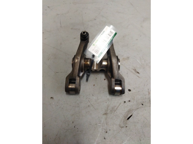 Recambio de balancin para man tgx 18.xxx fg / 4x2 bl xl referencia OEM IAM 51042016195 51042016196 