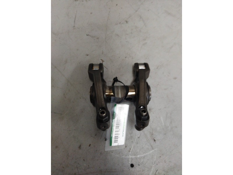 Recambio de balancin para man tgx 18.xxx fg / 4x2 bl xl referencia OEM IAM 51042016195 51042016196 