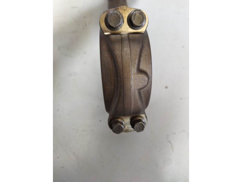 Recambio de biela para volvo fh xxx fg 4x2 low corto referencia OEM IAM 20876840  