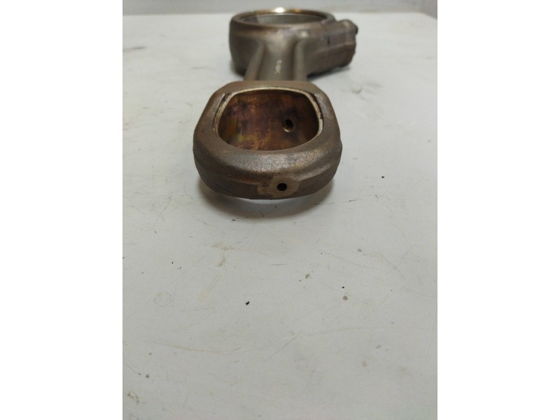 Recambio de biela para volvo fh xxx fg 4x2 low corto referencia OEM IAM 20876840  