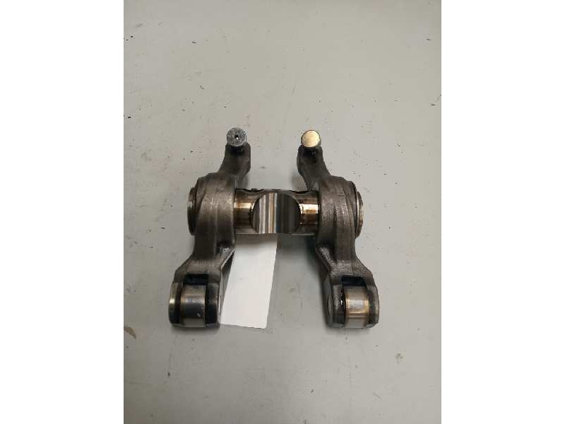 Recambio de balancin para man tgx 18.xxx 12.4 diesel referencia OEM IAM 51042016195 51042016196 