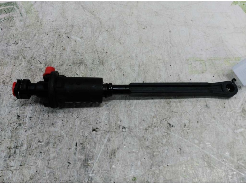 Recambio de bomba embrague para nissan primastar (x83) caja cerrada batalla corta 2,7t referencia OEM IAM 8200031239 9116562 