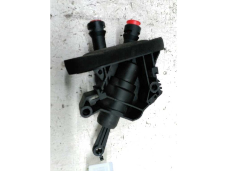 Recambio de bomba embrague para ford fiesta (cbk) ghia referencia OEM IAM 2S617A543AC 1837710 