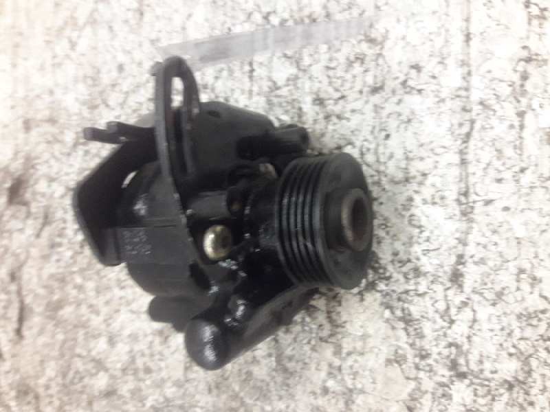 Recambio de bomba servodireccion para ford fiesta berlina (dx) referencia OEM IAM 26025012  