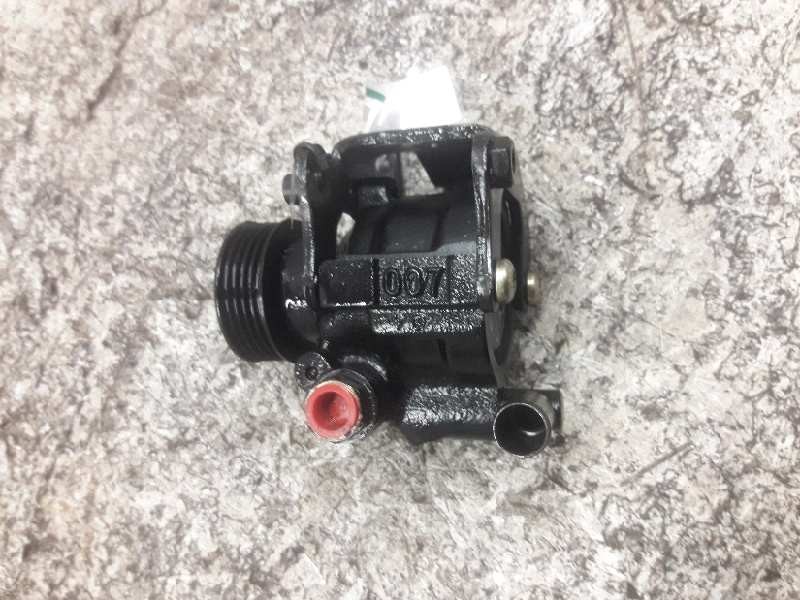 Recambio de bomba servodireccion para ford fiesta berlina (dx) referencia OEM IAM 26025012  