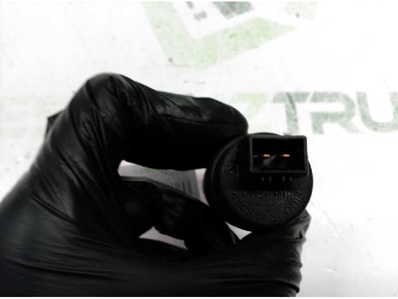 Recambio de bomba limpia para seat cordoba berlina (6k2) dream (1997) referencia OEM IAM 90585761  