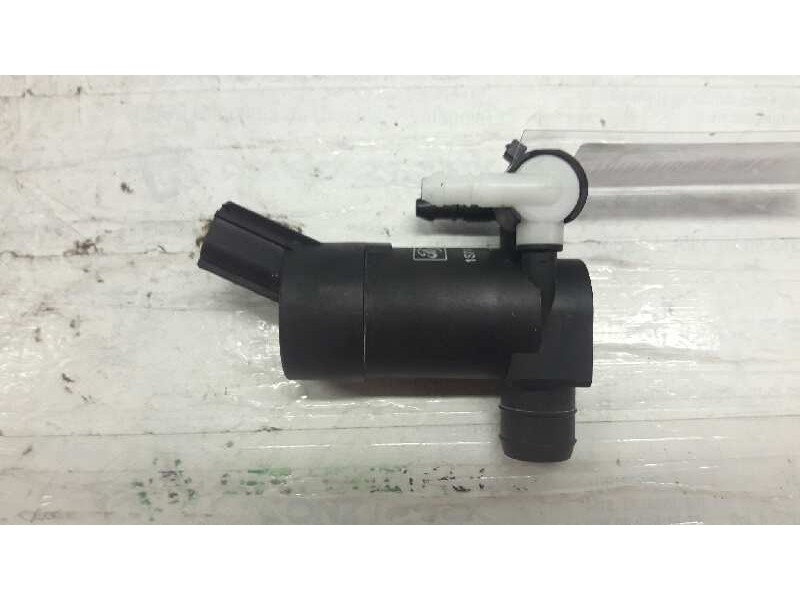 Recambio de bomba limpia para ford focus lim. (cb4) titanium referencia OEM IAM 1S7117K624FE  