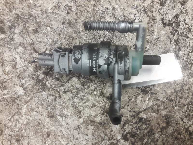 Recambio de bomba limpia para opel zafira b cosmo referencia OEM IAM 24439254 2 PINS 