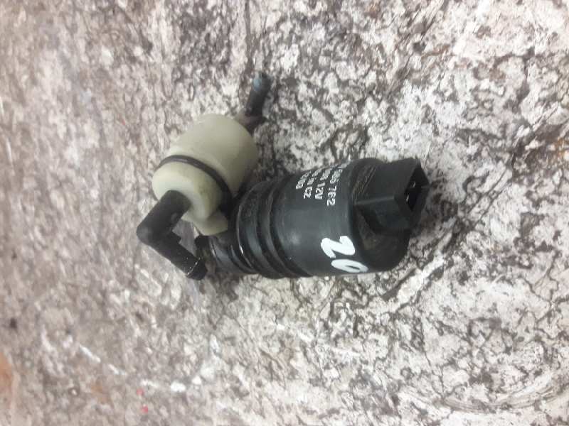 Recambio de bomba limpia para opel meriva blue line referencia OEM IAM 90585762 0020008 2 PINS