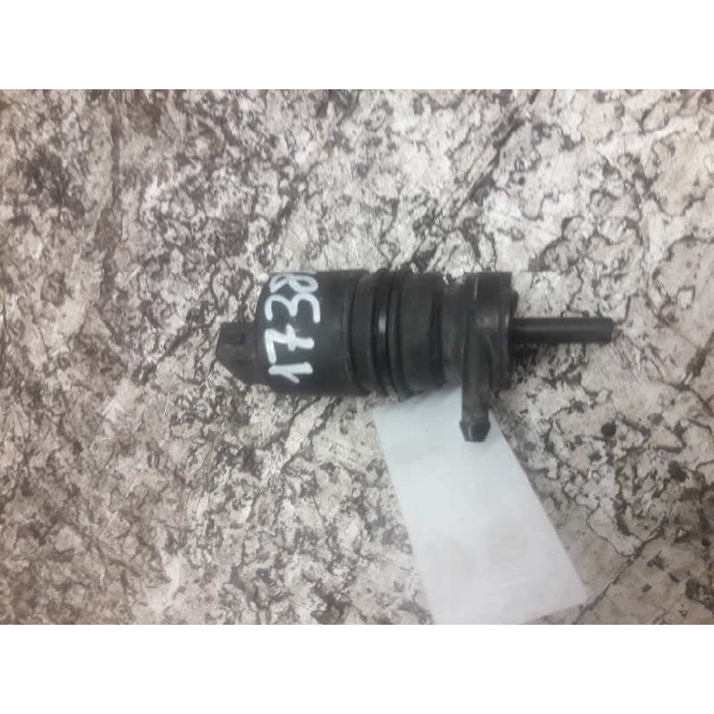 Recambio de bomba limpia para renault rapid/express (f40) 1.4 familiar (f402/40m) referencia OEM IAM  2 PINS 