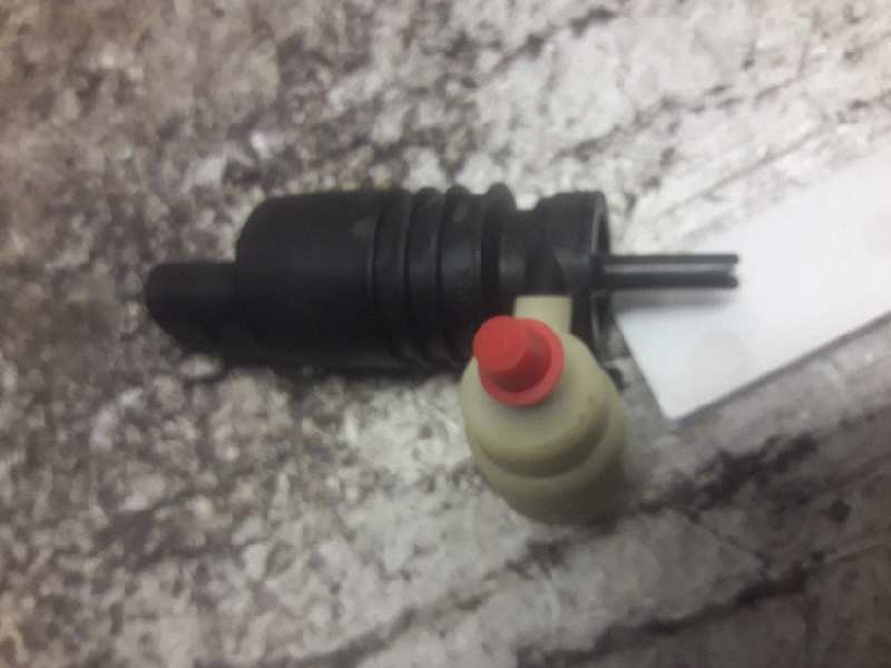 Recambio de bomba limpia para seat ibiza (6k1) stella referencia OEM IAM  2 PINS 