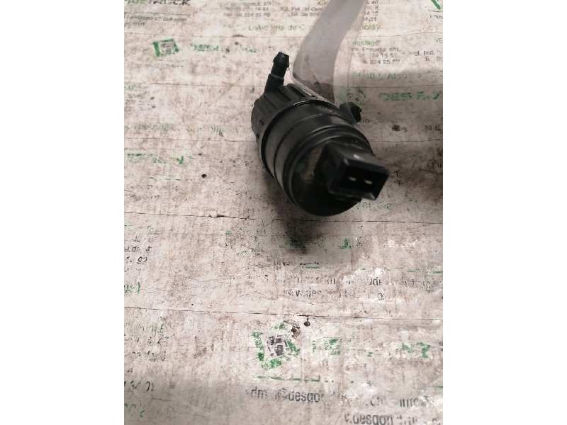 Recambio de bomba limpia para fiat fiorino referencia OEM IAM D28324718 2 PINS 
