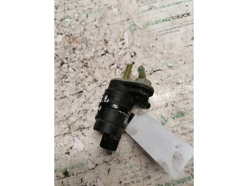 Recambio de bomba limpia para opel vectra c berlina cosmo referencia OEM IAM 24439254 2 PINS 