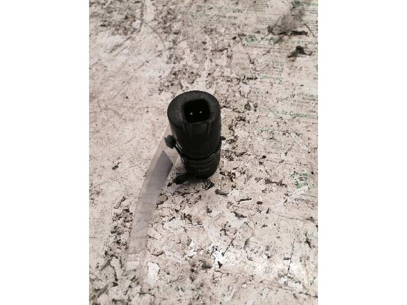 Recambio de bomba limpia para ford focus berlina (cap) ambiente (d) referencia OEM IAM 1S7117K624DD 2 PINS 