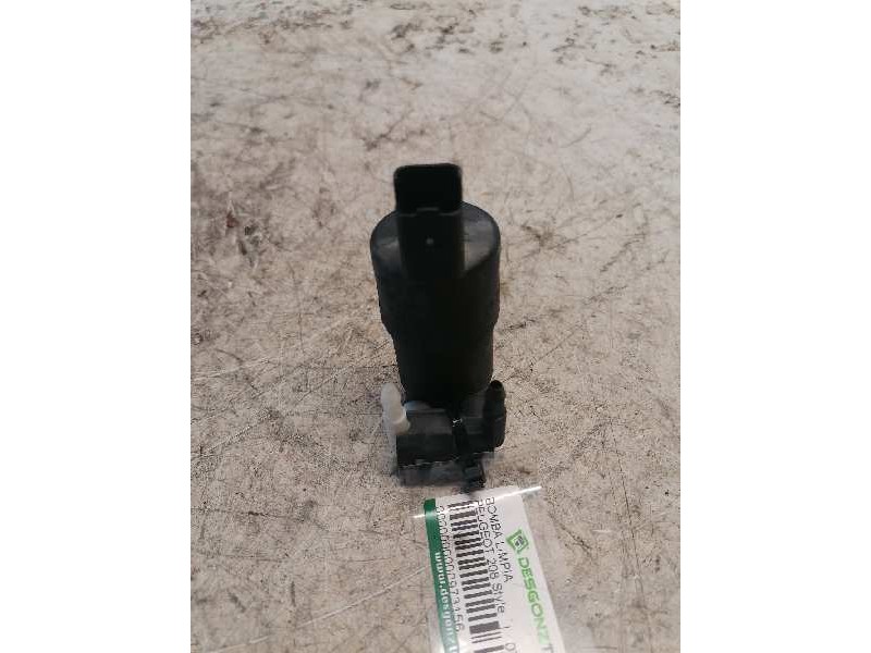 Recambio de bomba limpia para peugeot 208 style referencia OEM IAM 9641553880 2 PINS 