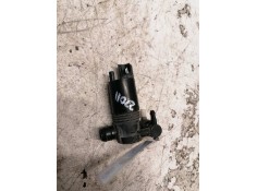 Recambio de bomba limpia para ford fiesta (cb1) econetic referencia OEM IAM 8A6117K624AA 2 PINS 