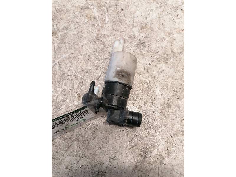 Recambio de bomba limpia para peugeot 308 sw sport referencia OEM IAM 9641553880 2 PINS 