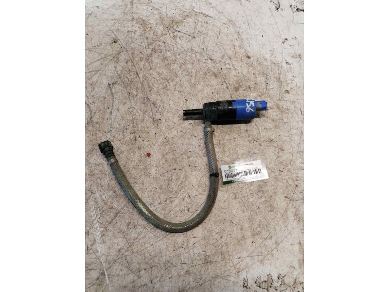 Recambio de bomba limpia para peugeot 407 st sport pack referencia OEM IAM 9641086680 2 PINS 