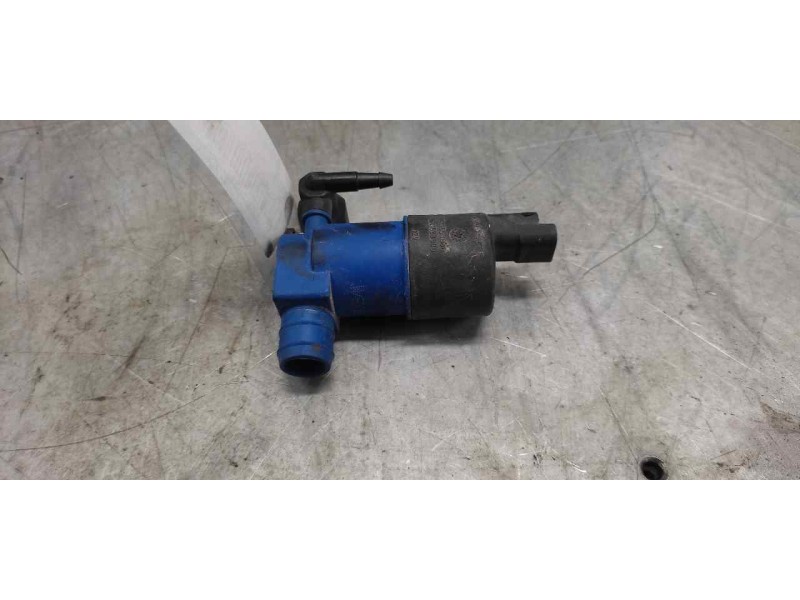 Recambio de bomba limpia para renault clio iii dynamique referencia OEM IAM 9641553980 2 PINS 