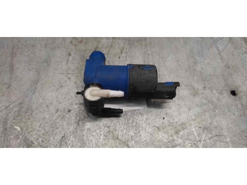 Recambio de bomba limpia para renault clio iii dynamique referencia OEM IAM 9641553980 2 PINS 