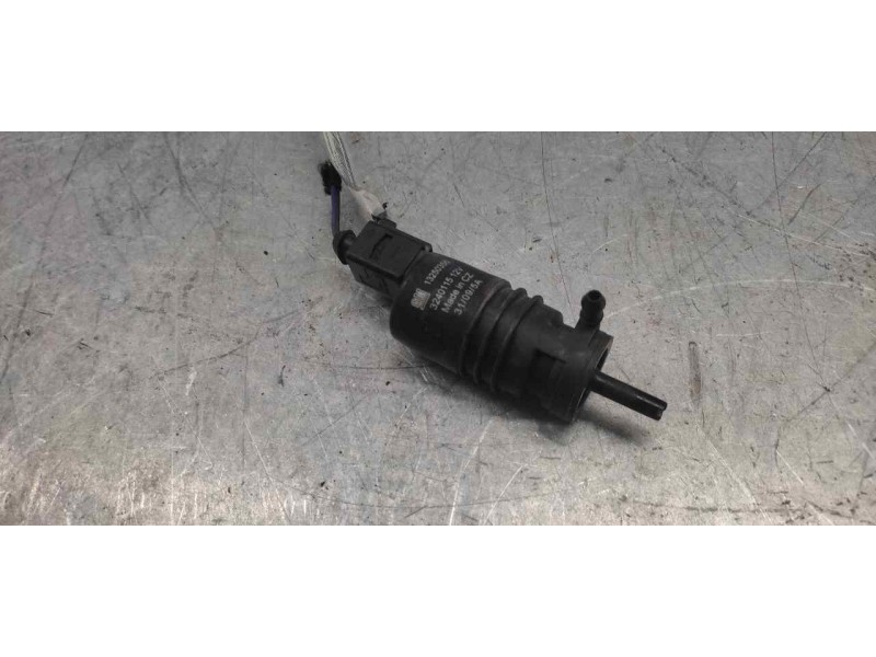 Recambio de bomba limpia para opel insignia berlina cosmo referencia OEM IAM 13250356 2 PINS 