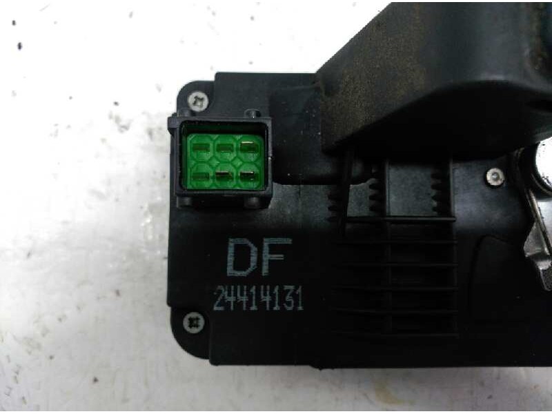 Recambio de cerradura puerta trasera derecha para opel vectra b berlina 1.8 16v cat referencia OEM IAM 24414131  