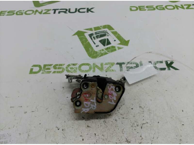 Recambio de cerradura puerta trasera derecha para isuzu trooper referencia OEM IAM   