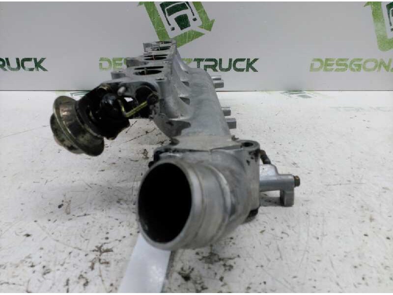 Recambio de colector admision para nissan almera tino (v10m) acenta referencia OEM IAM 14001AW402 140015M300 