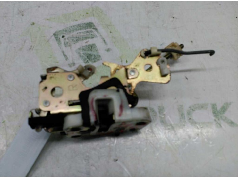 Recambio de cerradura puerta trasera derecha para kia pride glxi familiar referencia OEM IAM KK15372310C  