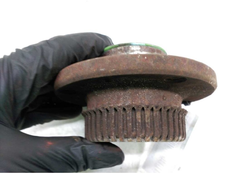 Recambio de buje para seat cordoba berlina (6k2) sport referencia OEM IAM   