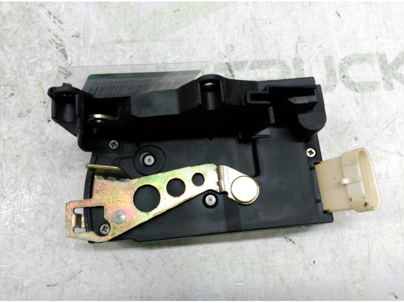 Recambio de cerradura puerta trasera derecha para opel corsa a city referencia OEM IAM 90159255  