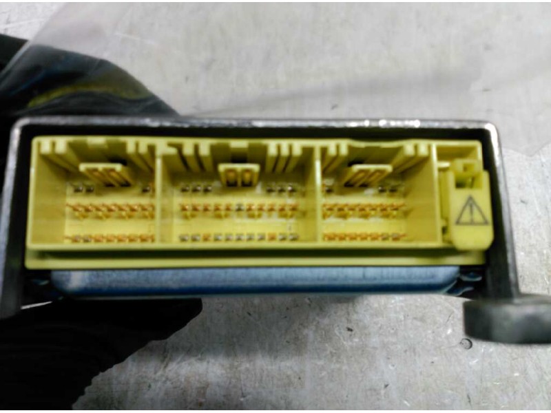 Recambio de centralita airbag para toyota avensis wagon (t25) 2.0 d-4d executive referencia OEM IAM 8917005121  