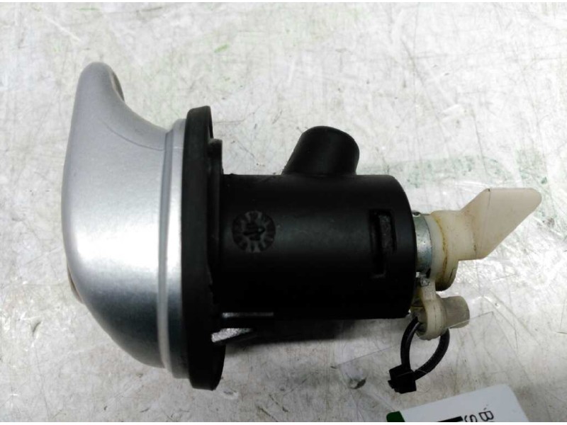 Recambio de bombin porton trasero para seat cordoba berlina (6k2) open referencia OEM IAM   