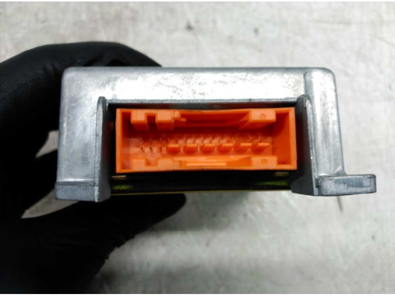 Recambio de centralita airbag para citroën xsara berlina 1.9d seduction referencia OEM IAM 9633621380 8978YR 550535300