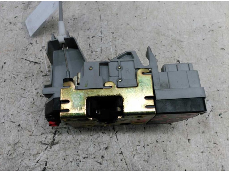 Recambio de cerradura puerta trasera derecha para peugeot 307 (s1) xs referencia OEM IAM 9138C0  