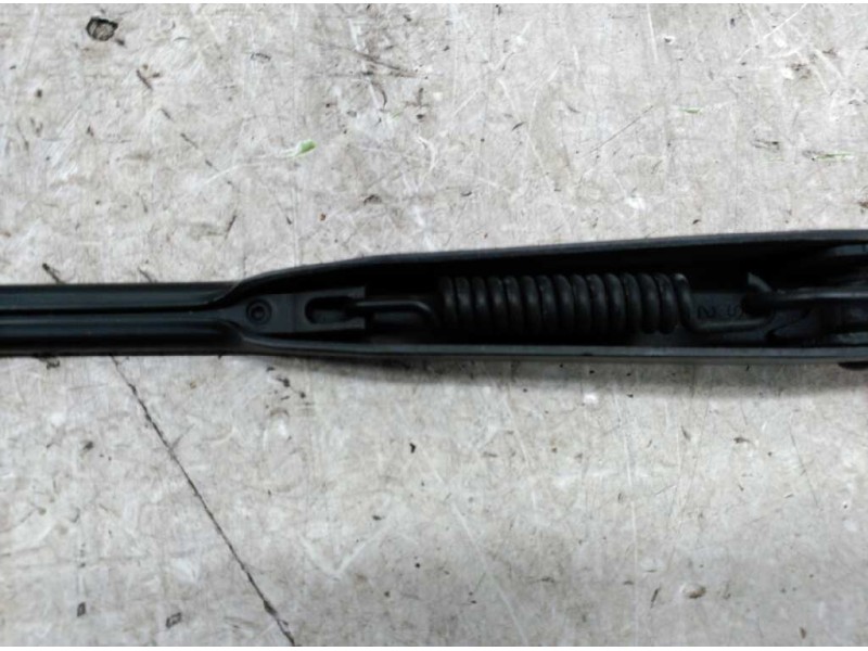 Recambio de brazo limpia delantero derecho para peugeot partner (s2) totem referencia OEM IAM 6429AK  