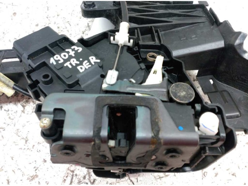 Recambio de cerradura puerta trasera derecha para ford focus berlina (cap) ambiente (d) referencia OEM IAM 4M5AR26412BB  