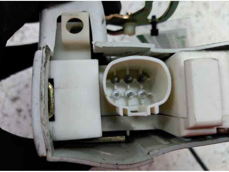 Recambio de cerradura puerta trasera derecha para ford scorpio berl./turnier referencia OEM IAM   