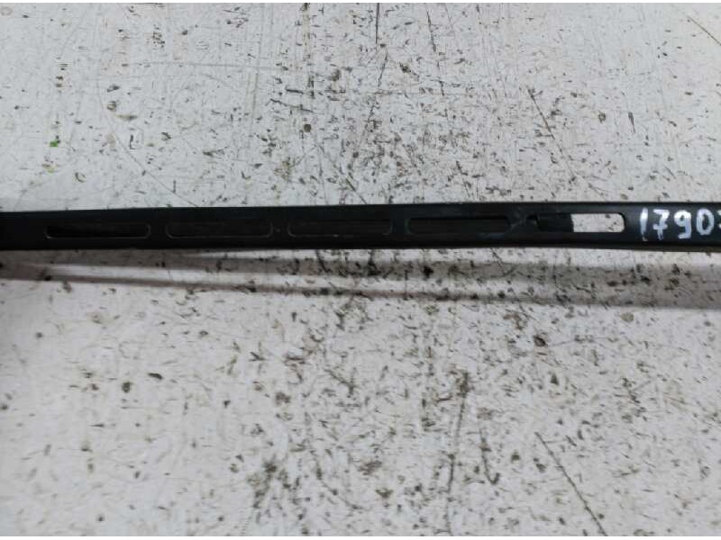 Recambio de brazo limpia delantero derecho para peugeot 307 (s1) xr clim plus referencia OEM IAM   