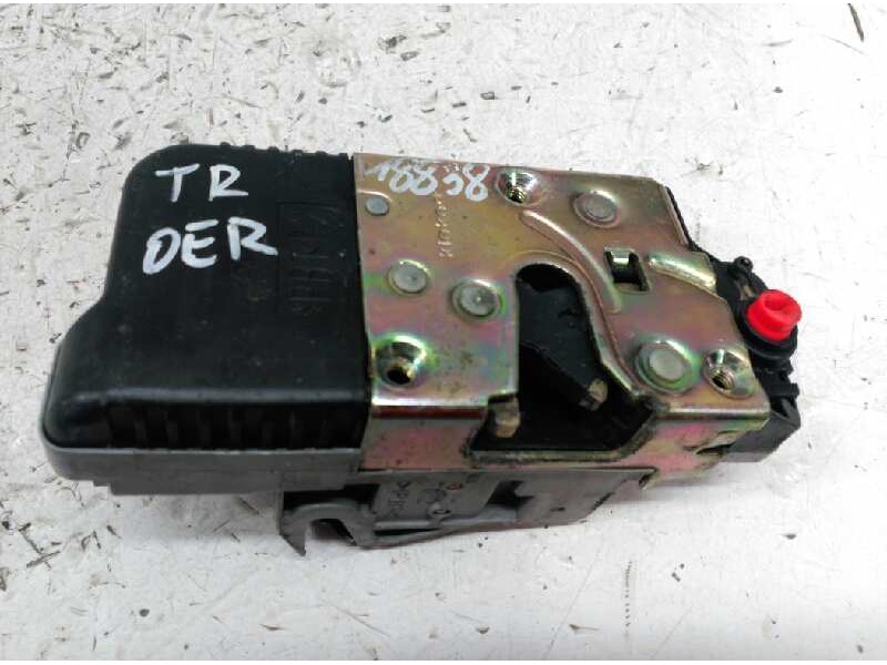 Recambio de cerradura puerta trasera derecha para citroën xantia berlina 1.9 td sx referencia OEM IAM   